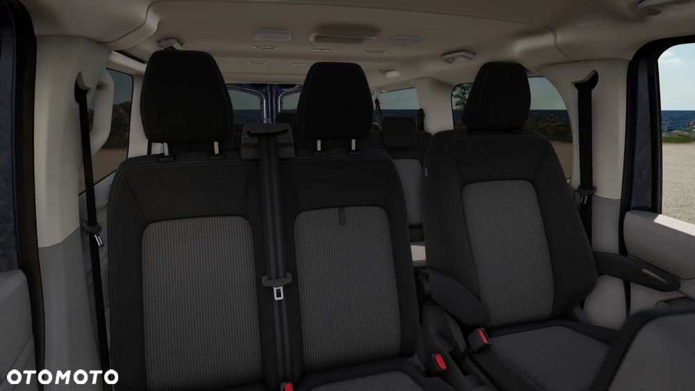 Volkswagen Caravelle - 10