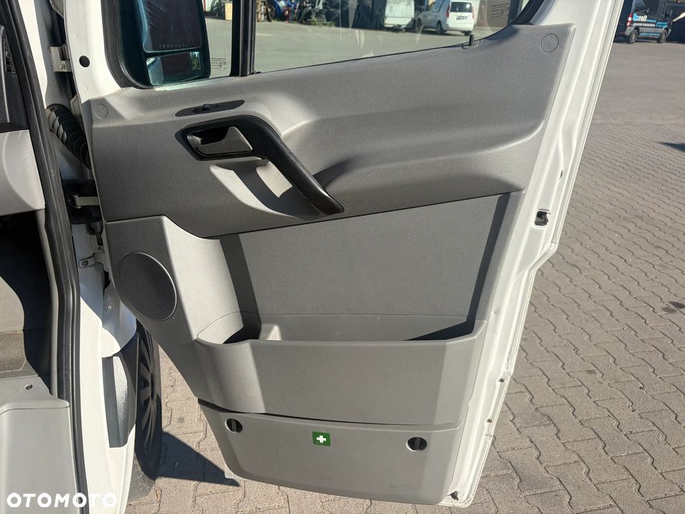 Volkswagen Crafter - 25