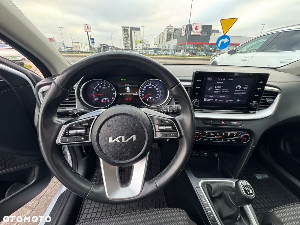 Kia Ceed 1.5 T-GDI M - 17