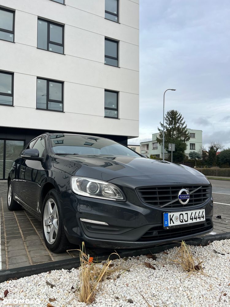 Volvo V60 D3 Momentum Core - 6