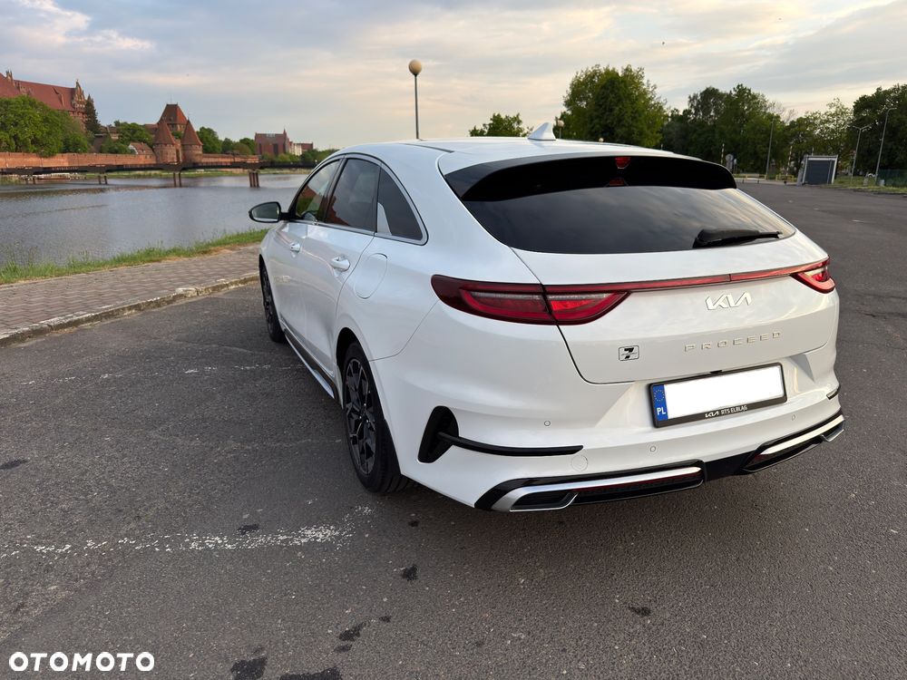 Kia ProCeed - 8