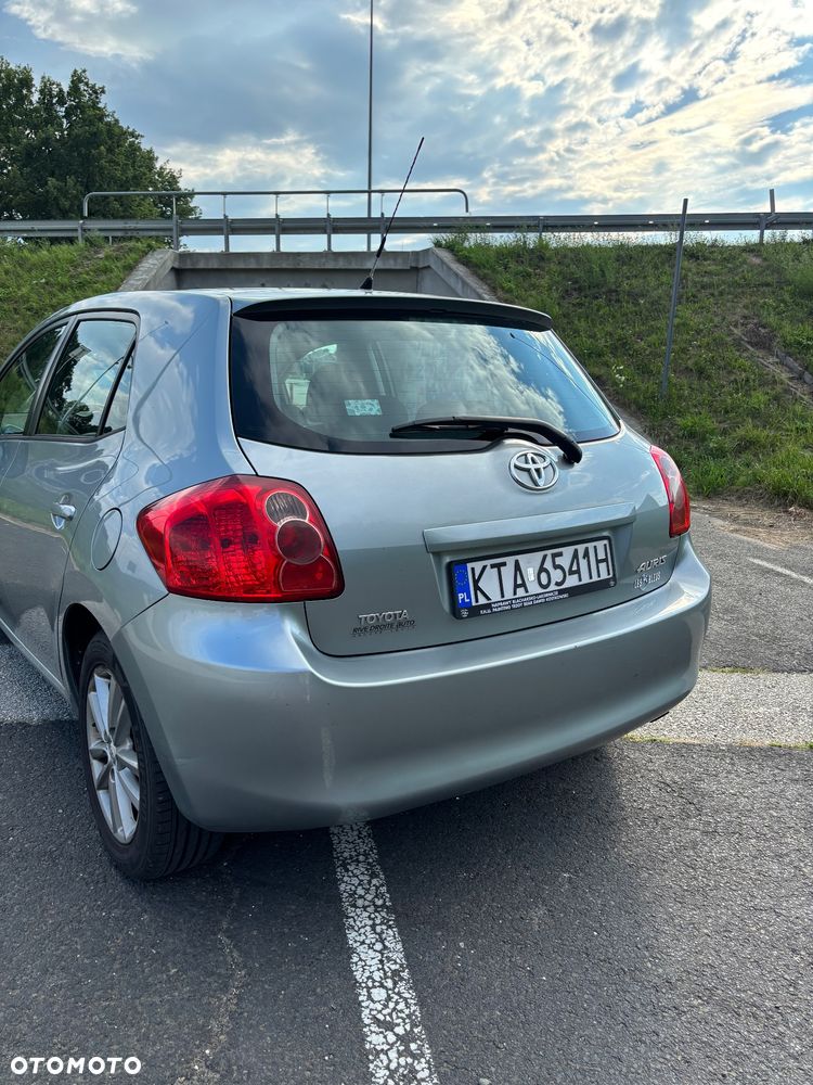Toyota Auris 2.0 D-4D - 3