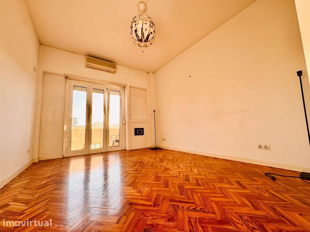T4 convertido em T3 no coração de Roma/Areeiro — 116 m² - Grande imagem: 5/18