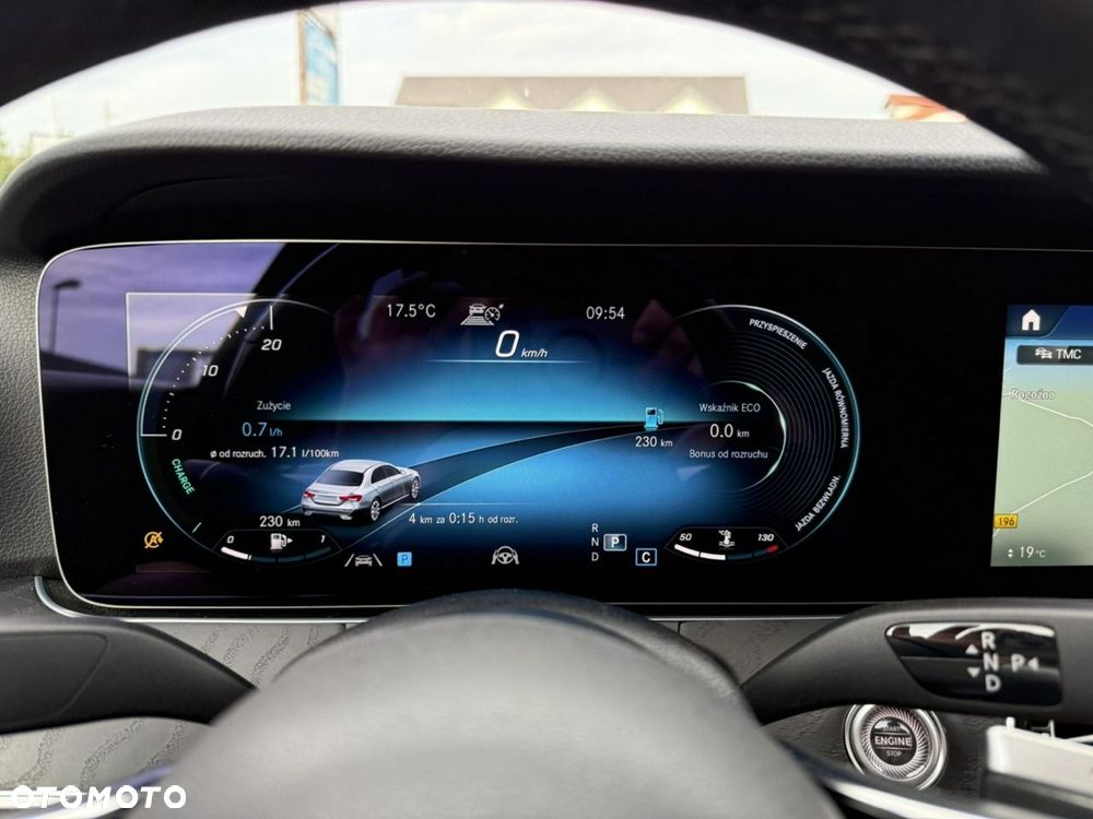 Mercedes-Benz Klasa E 400 d 4Matic 9G-TRONIC AMG Line - 29