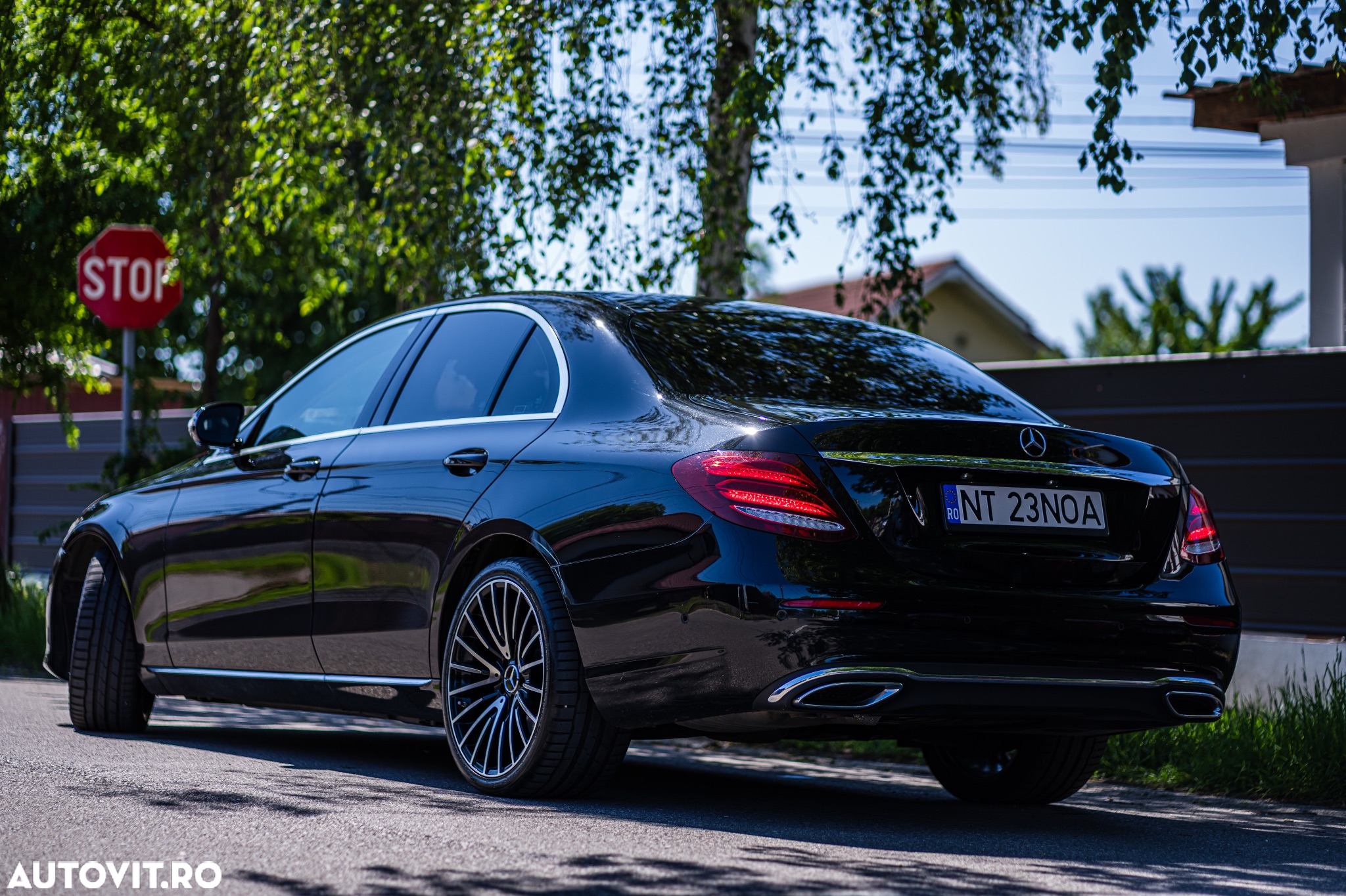 Mercedes-Benz E 220 d Aut. - 3