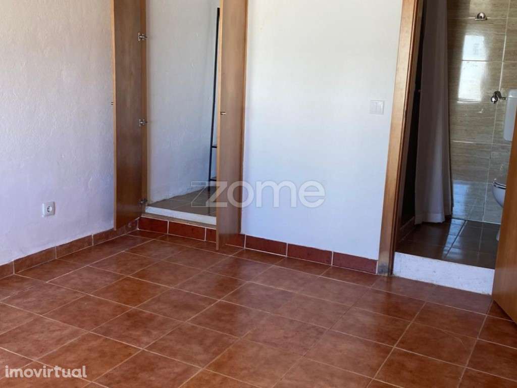 Moradia com 2 quartos para arrendamento na Praia das Maçãs - Grande imagem: 5/13