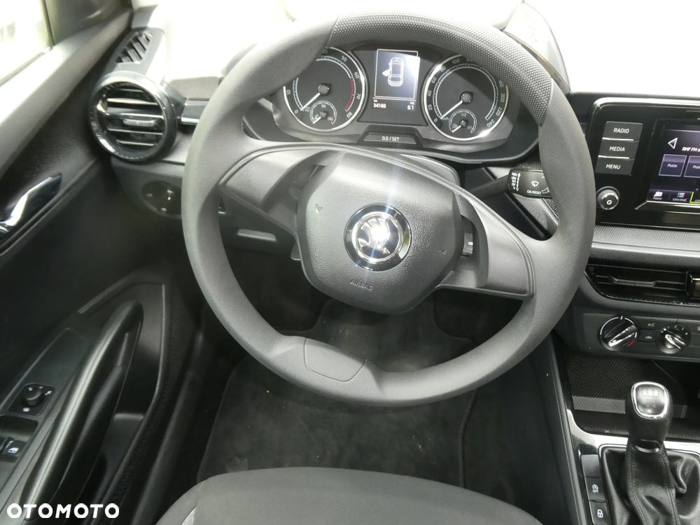 Skoda Fabia - 8