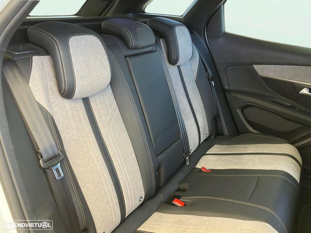 Peugeot 3008 - 17