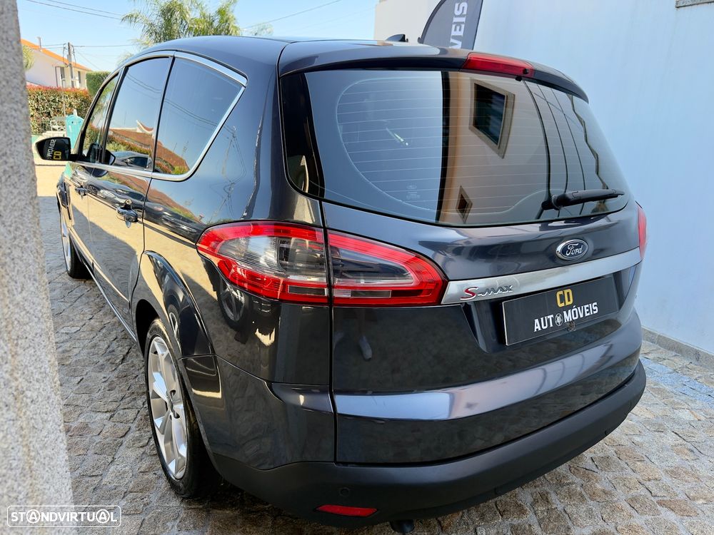 Ford S-Max 2.0 TDCi Titanium 7L - 22
