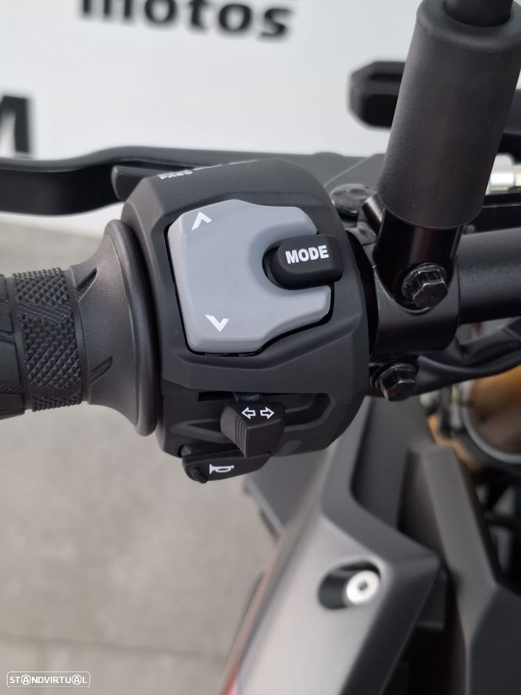 Suzuki GSX -S 1000 - GARANTIA DE FÁBRICA - 10
