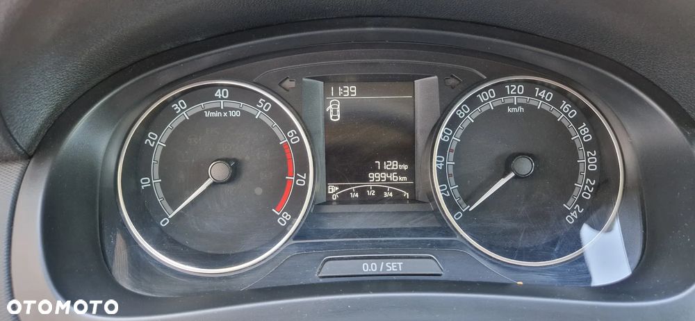 Skoda RAPID 1.0 TSI Active - 12