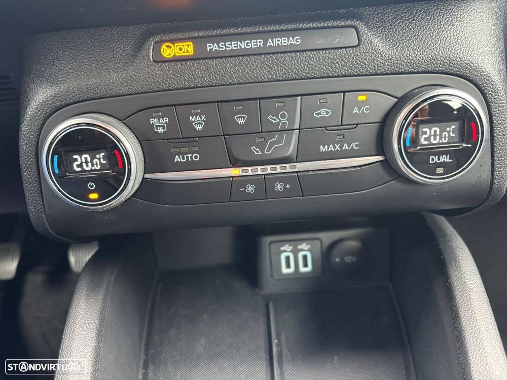 Ford Focus SW 1.5 TDCi EcoBlue ST-Line - 42