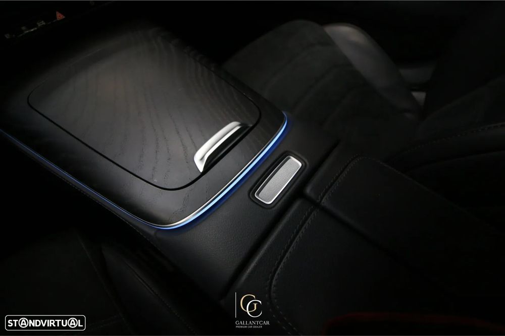 Mercedes-Benz E 300 de AMG Line - 17
