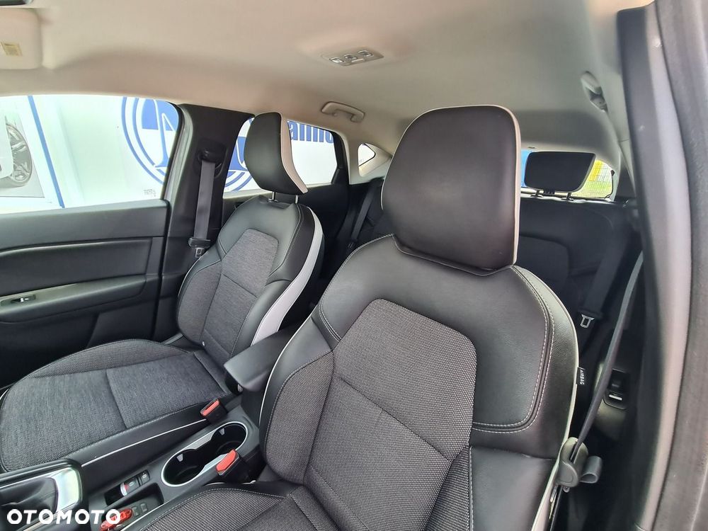 Renault Captur 1.3 TCe mHEV Intens - 24