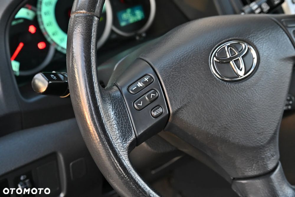 Toyota Corolla Verso 1.8 Sol + 7os - 25