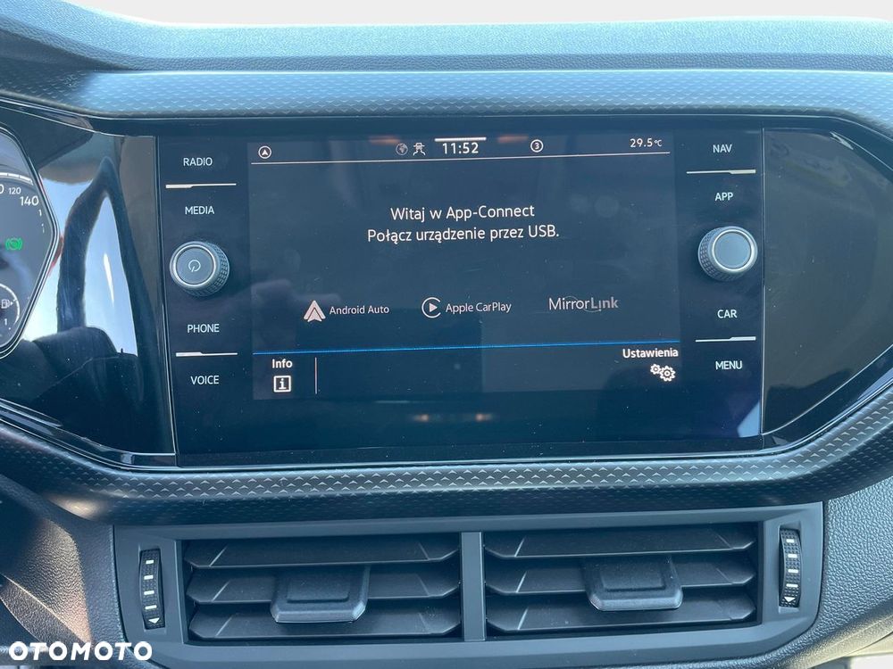 Volkswagen T-Cross 1.0 TSI Life DSG - 12