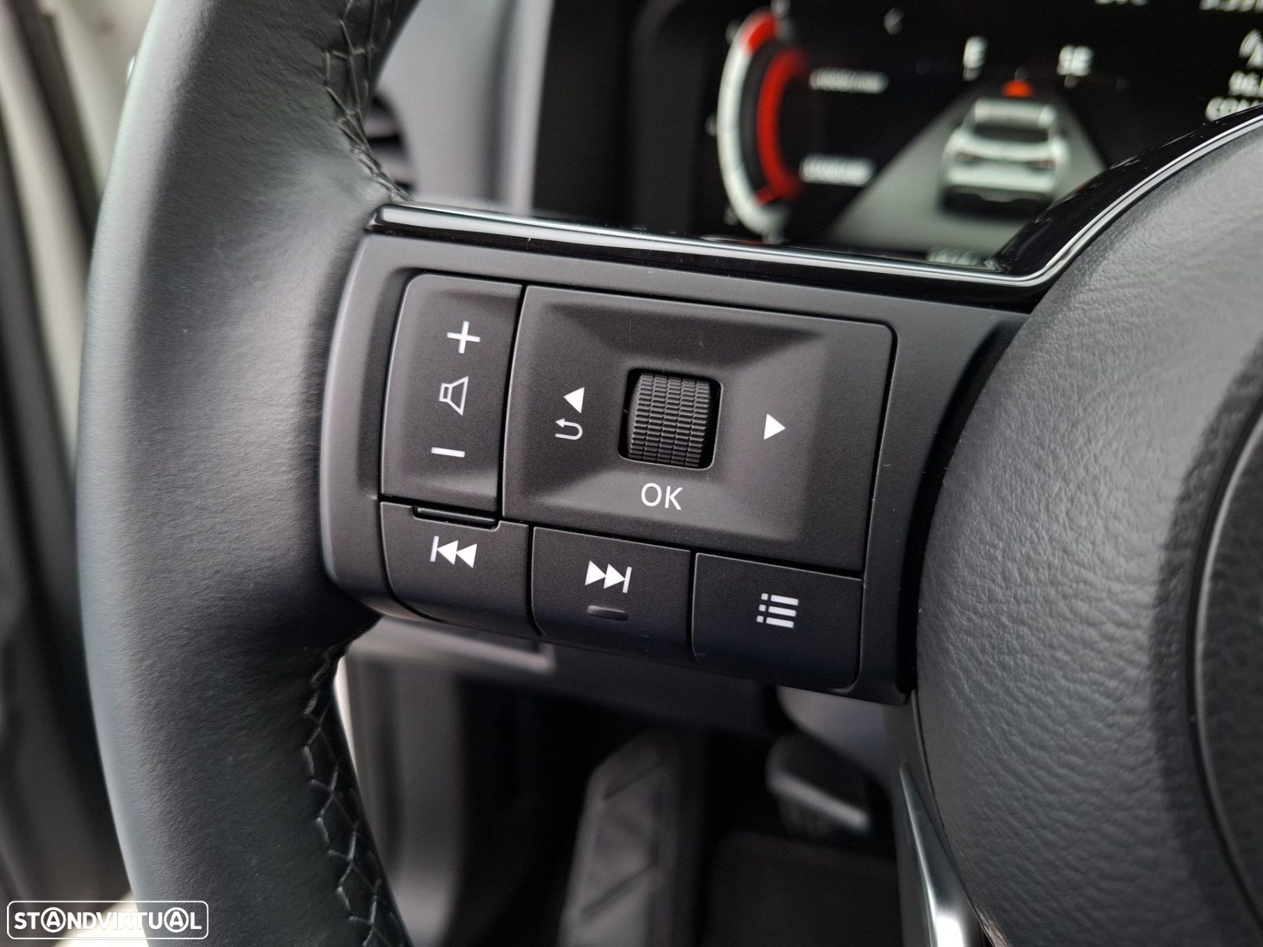 Nissan Qashqai 1.3 DIG-T N-Connecta LED - 15