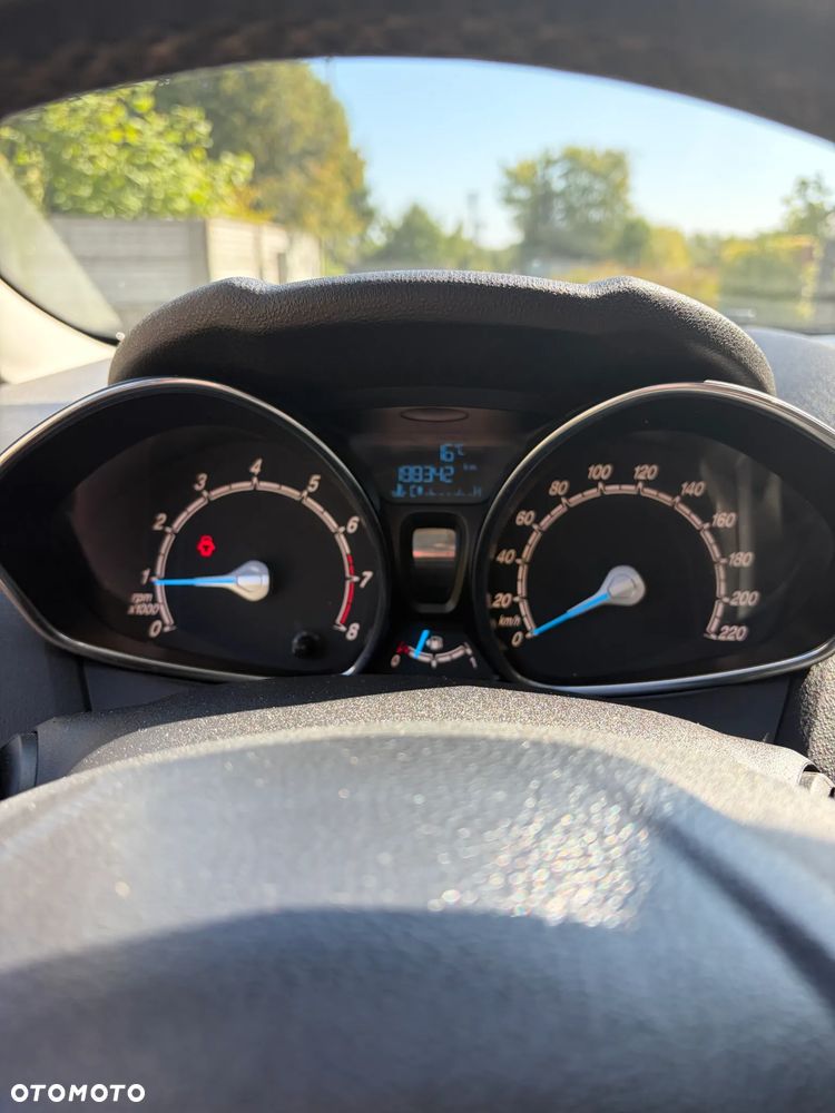 Ford Fiesta 1.0 EcoBoost Titanium - 11