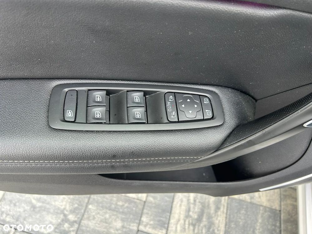 Renault Megane 1.5 Blue dCi Intens - 27