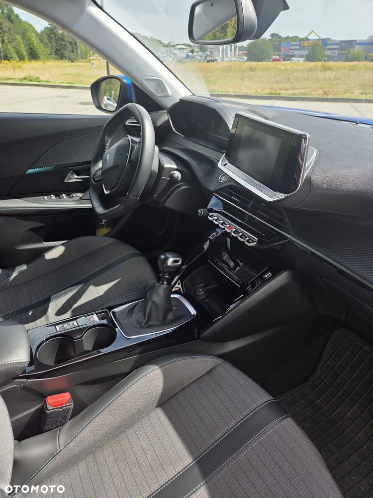 Peugeot 2008 1.2 PureTech Allure S&S - 5