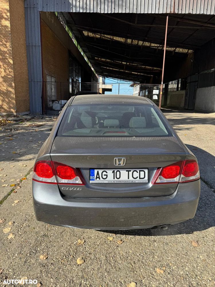 Honda Civic 1.8i Sport - 7
