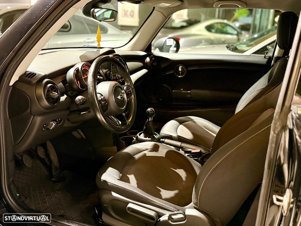 MINI 3 Portas Cooper D - 5