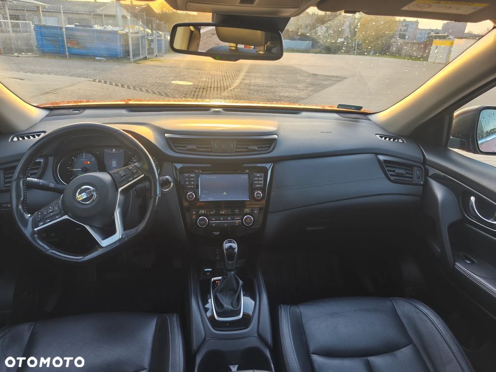 Nissan X-Trail 2.0 dCi Tekna 4WD Xtronic - 20