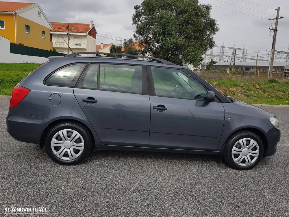 Skoda Fabia Break 1.2 TSi Ambiente - 10