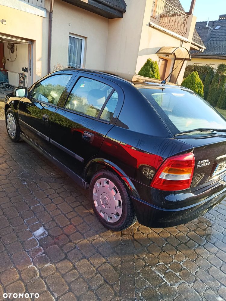 Opel Astra 1.4 - 5