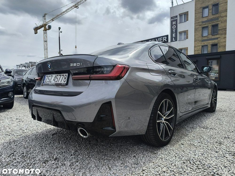 BMW Seria 3 320i Edition M Sport Shadow - 30