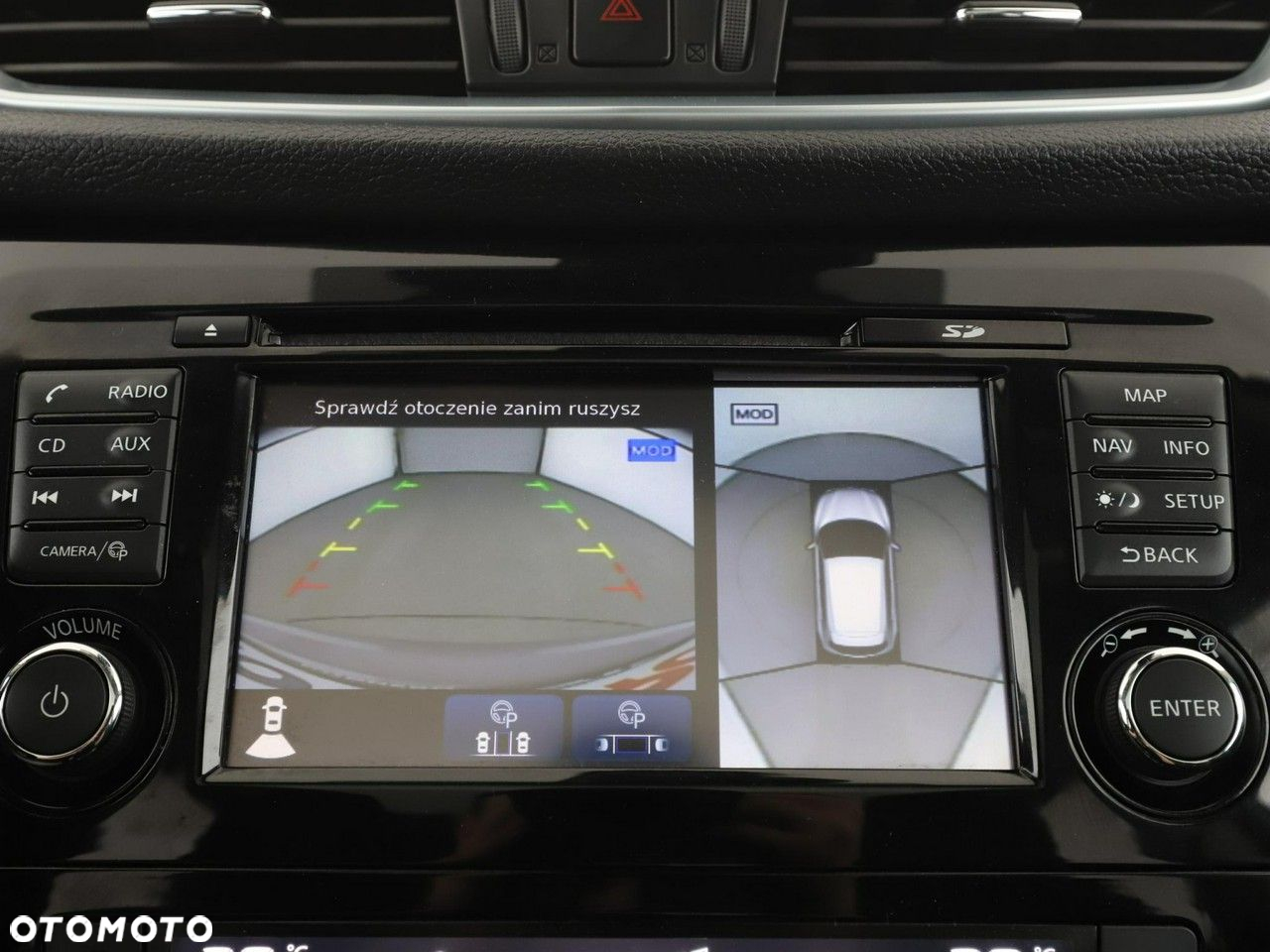 Nissan Qashqai 1.6 DCi N-Connecta Xtronic - 25