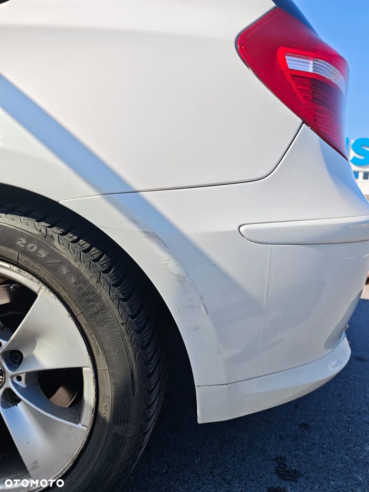 BMW Seria 1 118d - 15