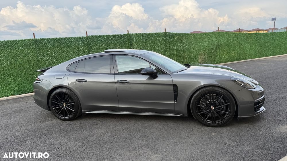 Porsche Panamera 4 - 31