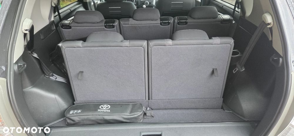 Toyota Verso 1.8 Premium EU5 7os - 35