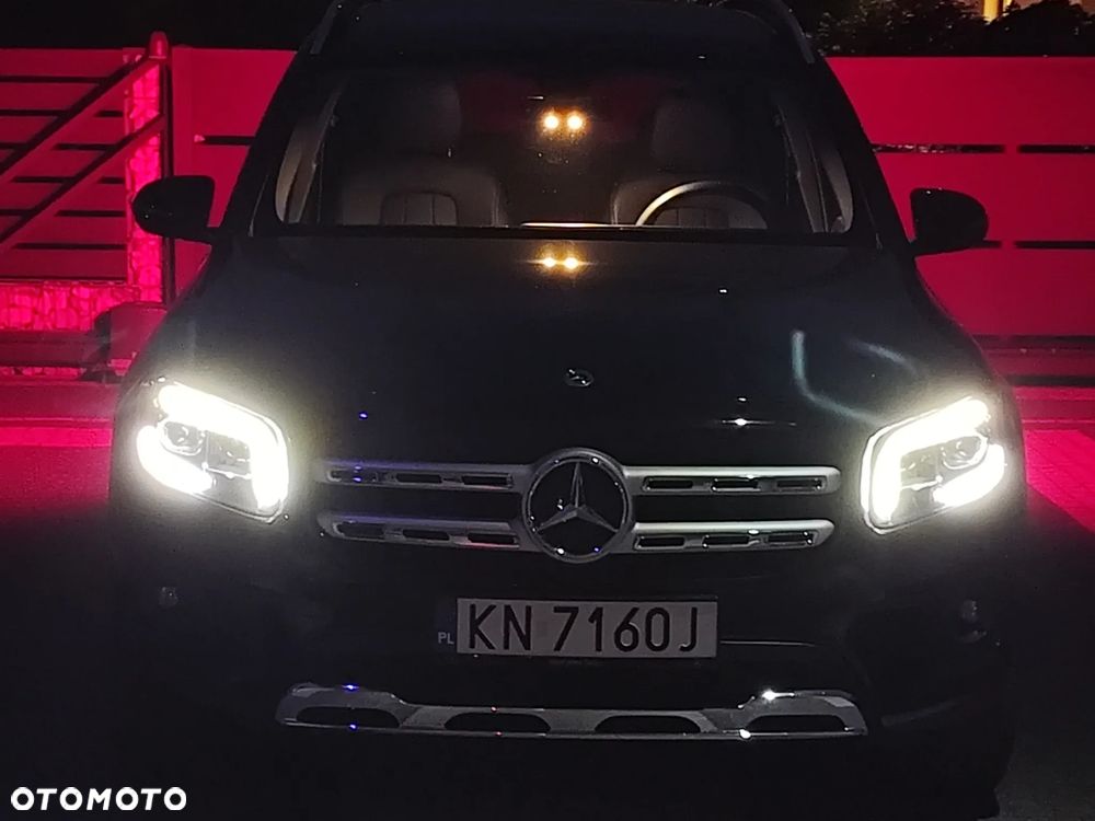 Mercedes-Benz GLB 250 4Matic 8G-DCT Progressive - 16