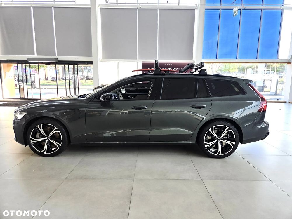 Volvo V60 T8 AWD Plug-In Hybrid Ultra Dark - 6