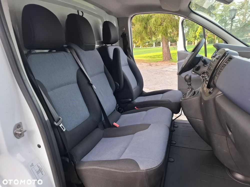 Opel Vivaro - 16