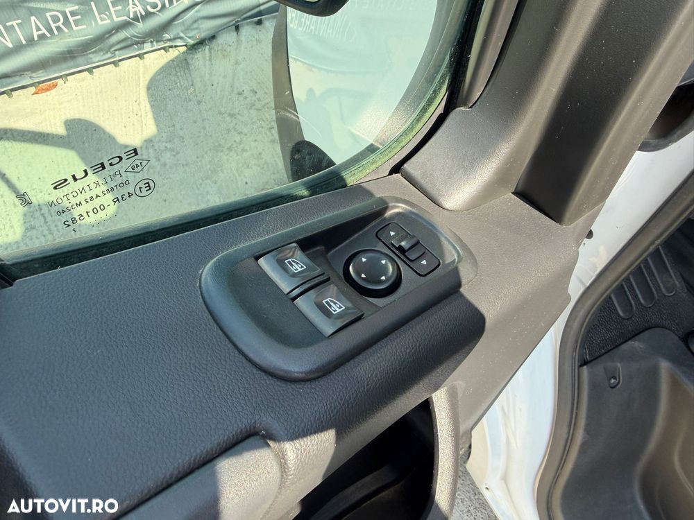 Renault Master DOKA 7 LOCURI - 23