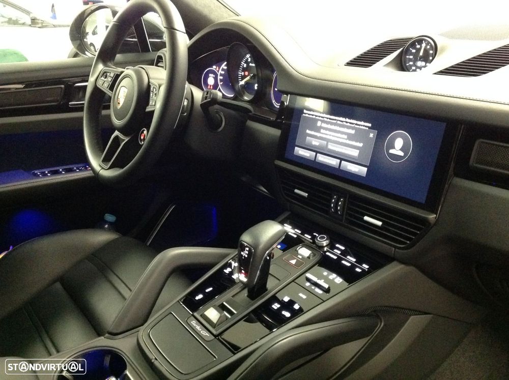 Porsche Cayenne Coupé - 40