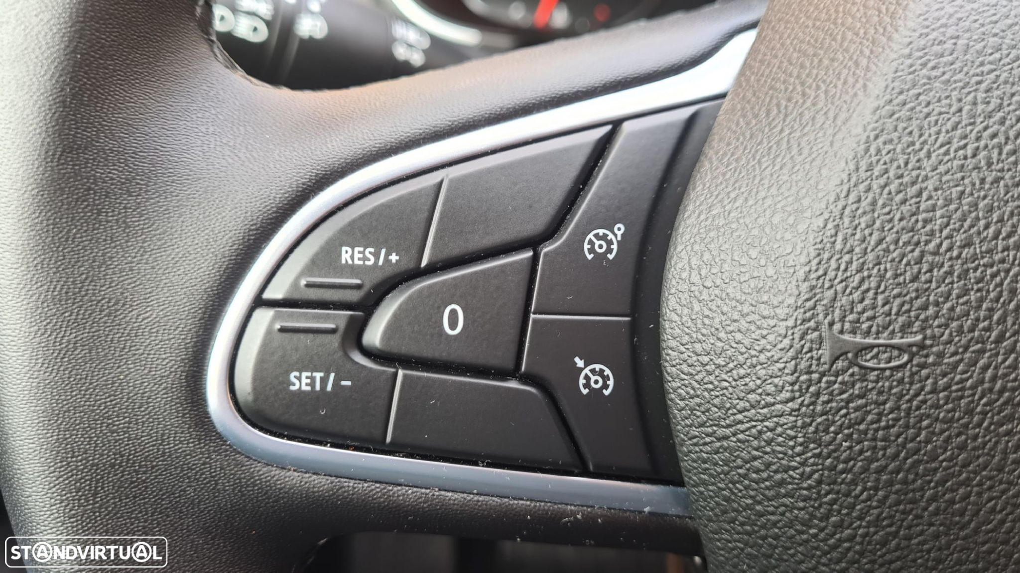 Renault Mégane 1.5 Blue dCi Intens EDC - 13