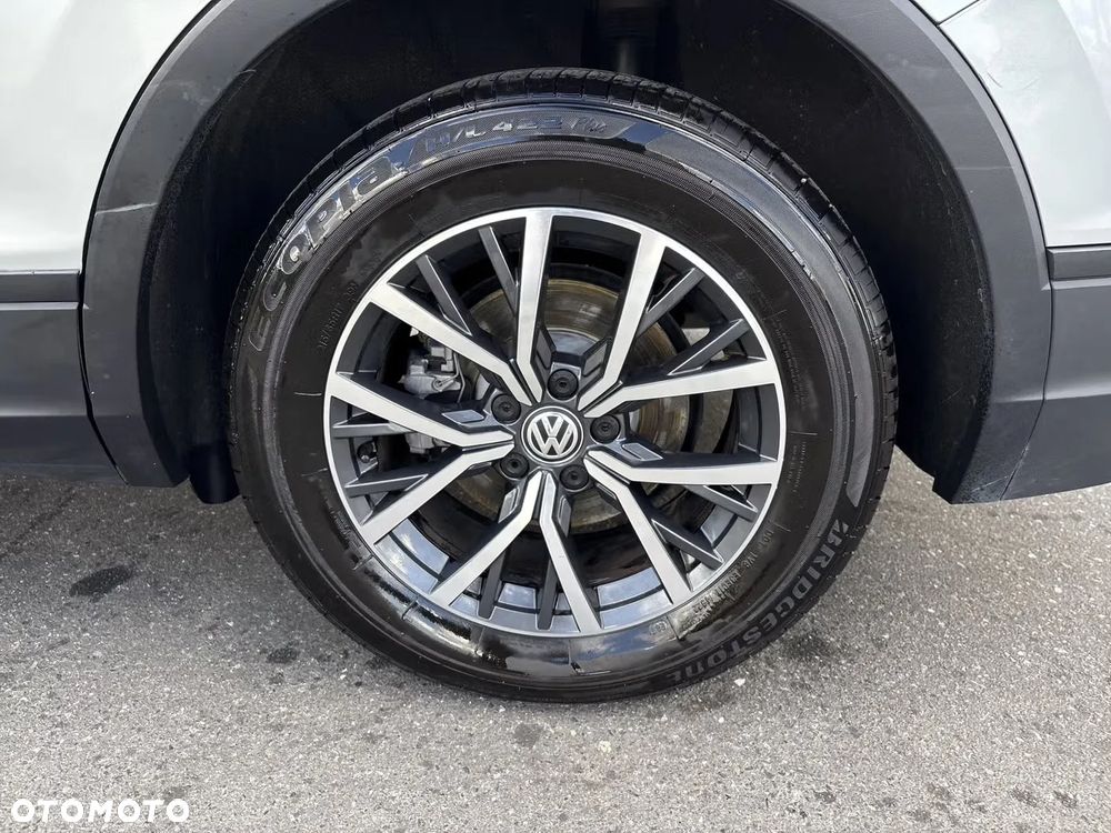Volkswagen Tiguan - 9