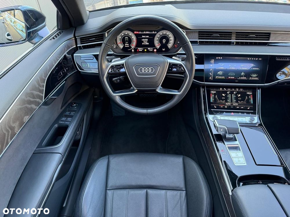 Audi A8 - 12