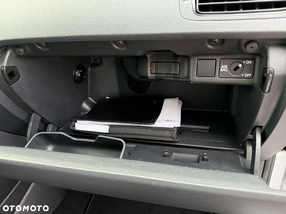 Volkswagen Polo - 15