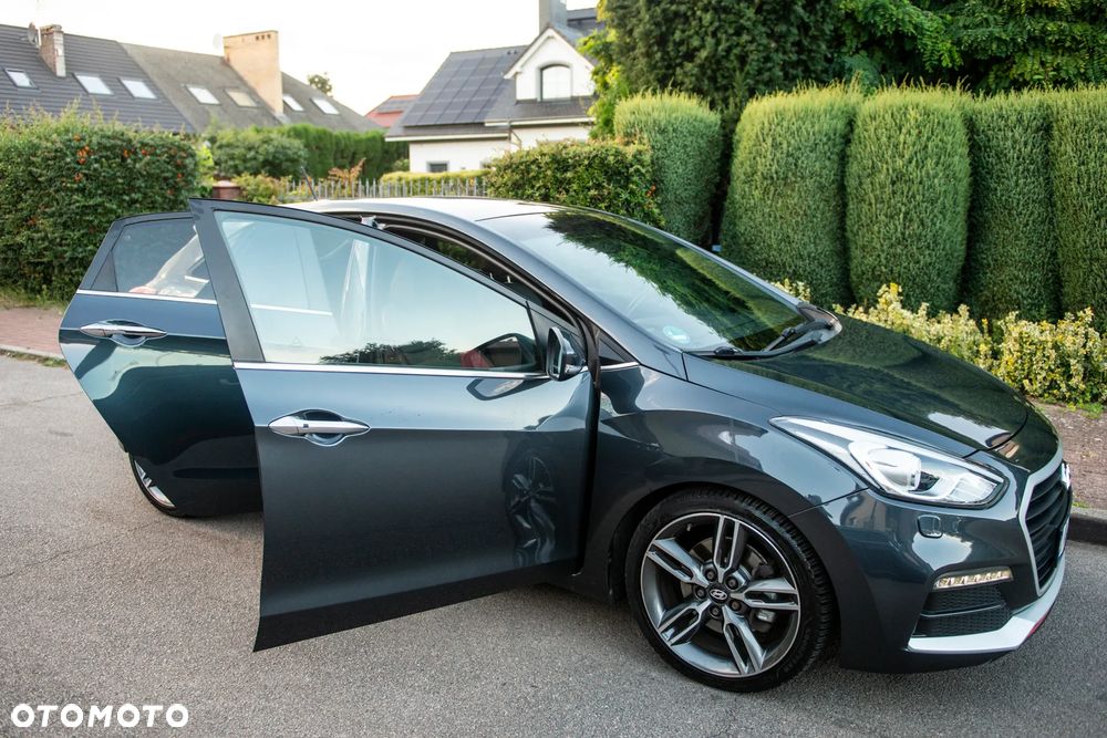 Hyundai i30 1.6 GDI Turbo Luxury - 7
