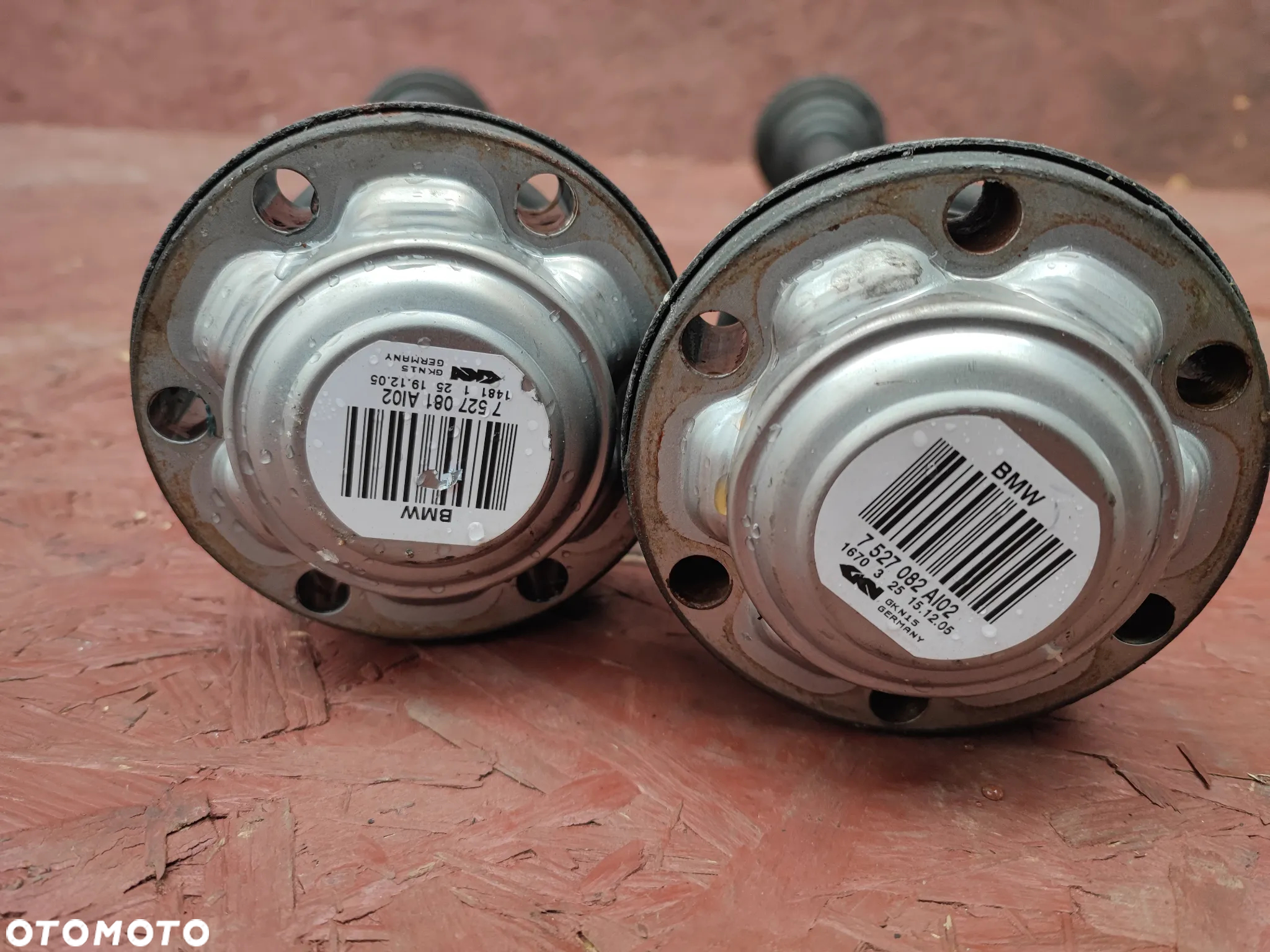 BMW E87 / E90 / E91 ORYGINALNA PÓŁOŚ LEWA / PRAWA DUŻA GŁOWA DO SILNIKÓW GAMY N52B25 / N52B30 O NR. 33 21 7 553 564 / 33 20 7 561 795 OEM W BARDZO DOBRYM STANIE - 12