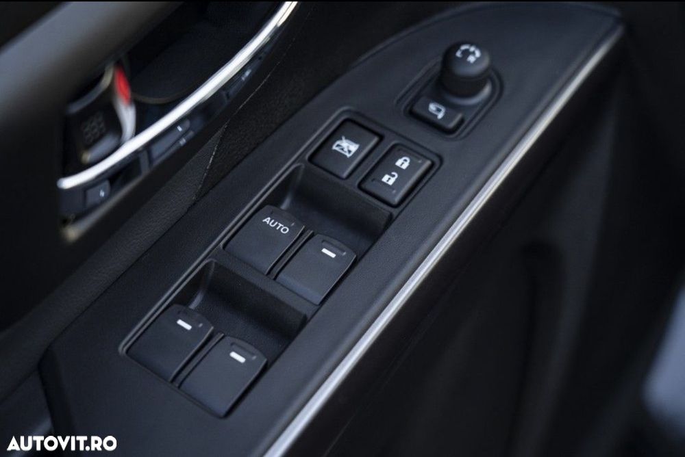 Suzuki S-Cross - 11