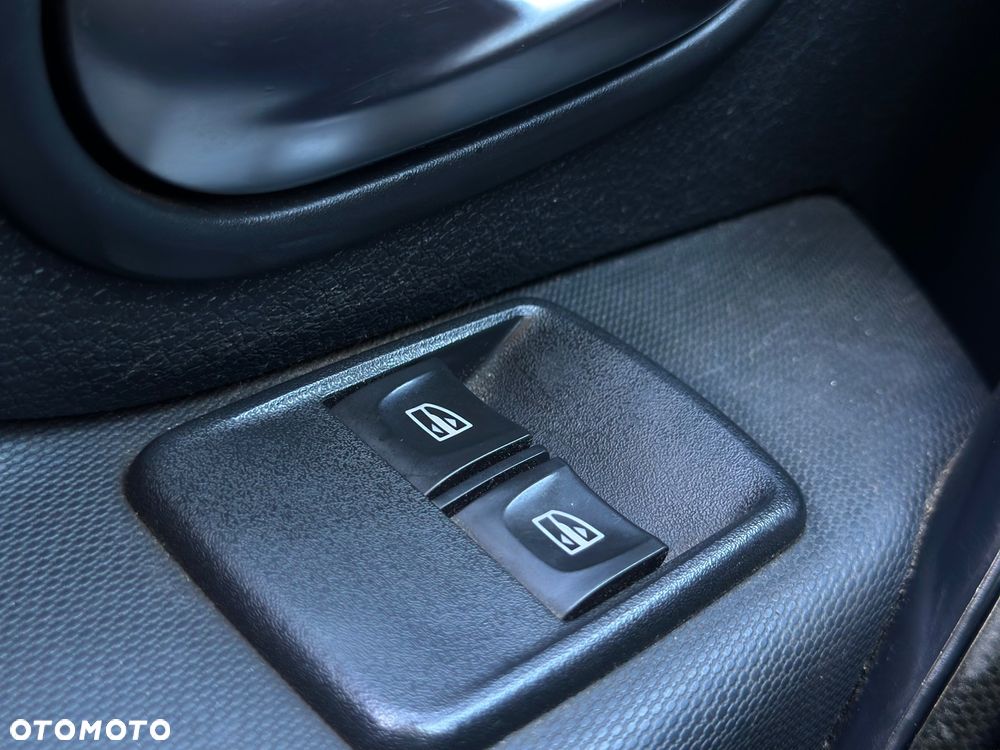 Dacia Sandero 1.0 SCe Laureate - 19