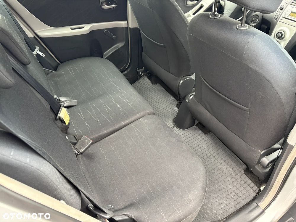 Toyota Yaris 1.3 Sol MM - 20