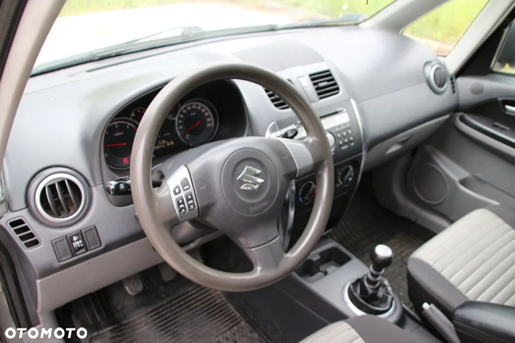 Suzuki SX4 2.0 DDiS 4x4 Style - 8