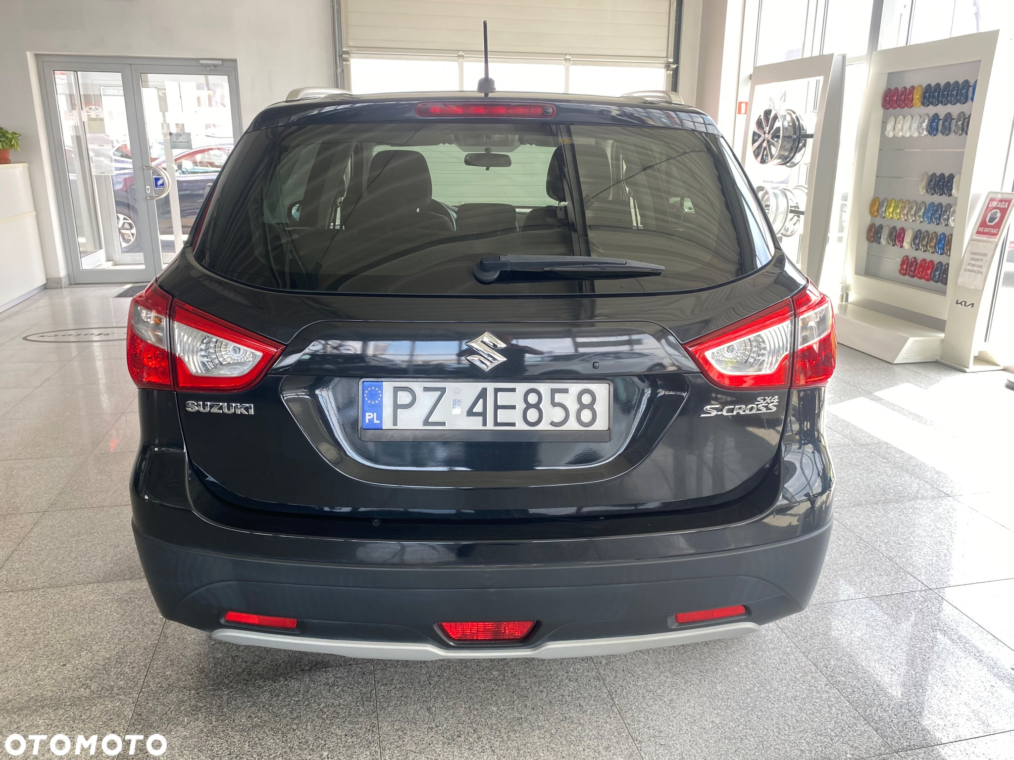 Suzuki SX4 1.6 Comfort Plus - 4